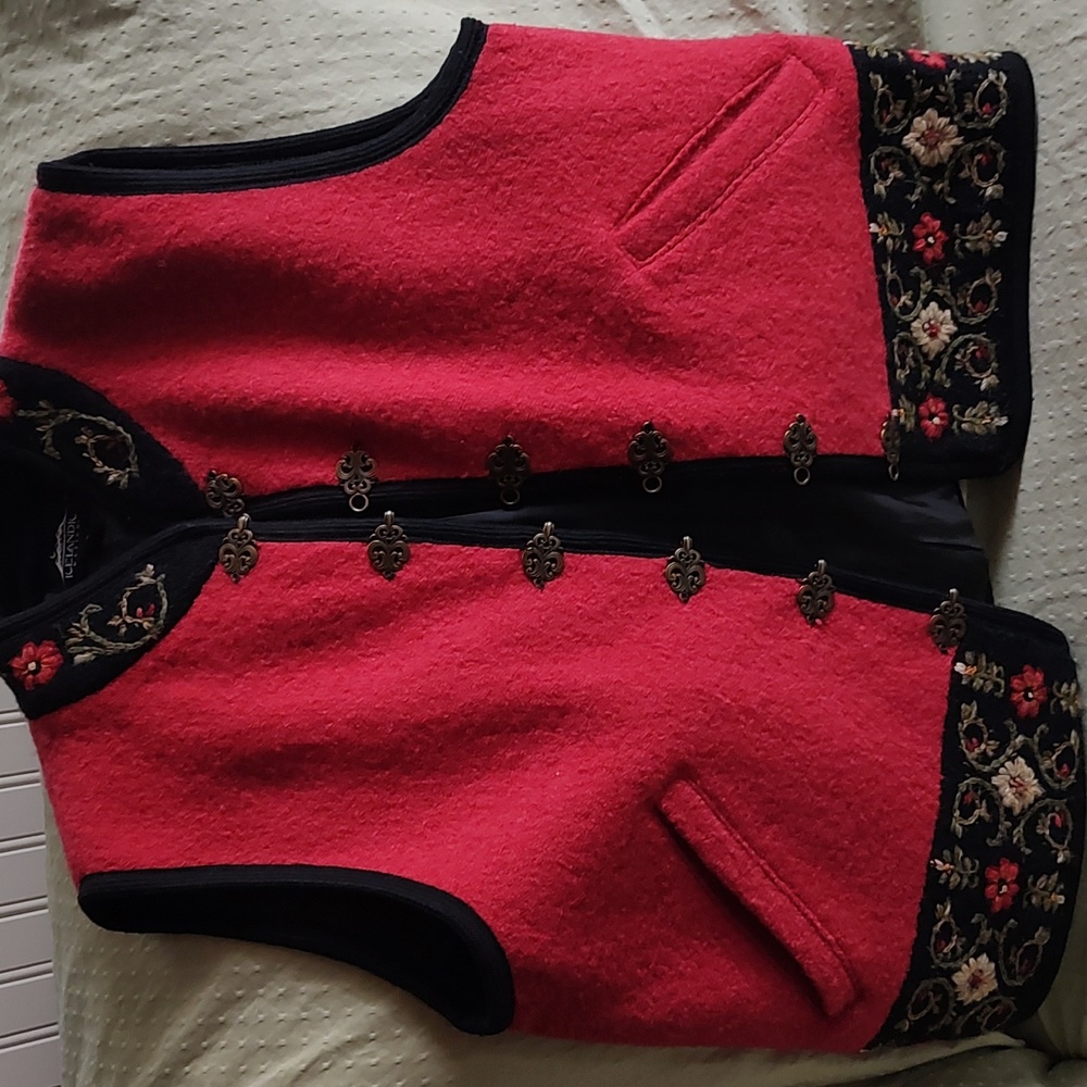 Icelandic Design Lined Red Wool Embellished Hook Closure Vest Size L